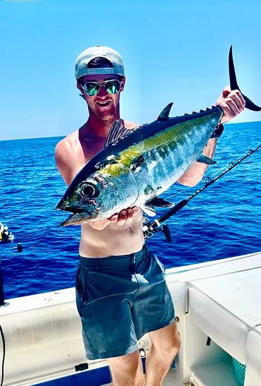 Big blackfin tuna, Offshore Fishing charter Cape Coral Fort Myers