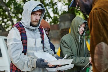 Homeless individuals receiving food support