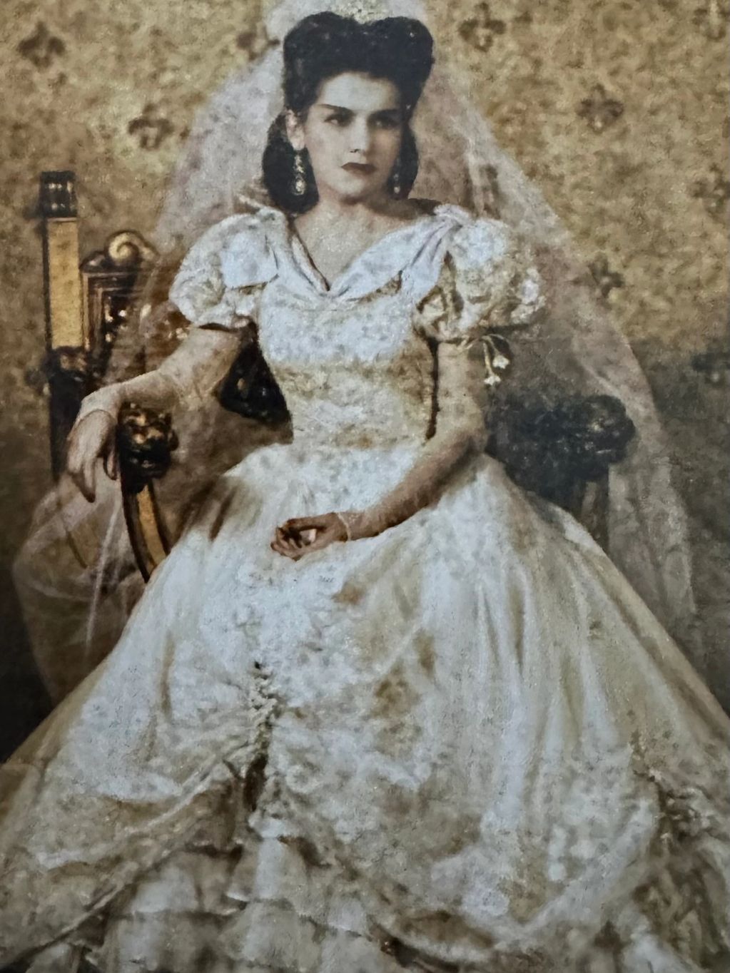 Elena Razo Maciel en el día de su boda con Roberto Trauwitz