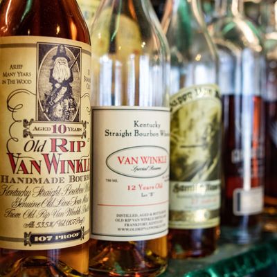 Great extensive bourbon list including Pappy Van Winkle. Best bourbon list in Destin!