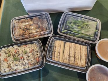 Thanksgiving Dinners 
Vegetarian Option for individuals to reheat and serve. 
California 2023