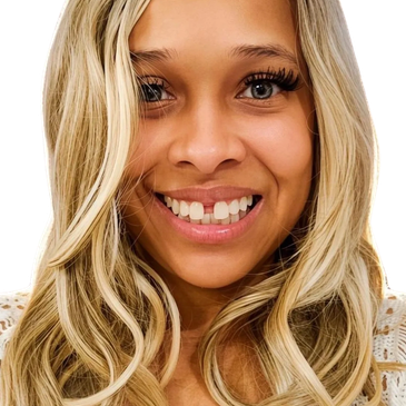 Picture of Chantel the owner