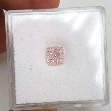 1.01ct Fancy Light Pink Diamond, GIA