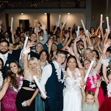 Alabama DJ Near me, Wedding DJ in Alabama. Best Wedding DJ, Alabama party DJ, DJ Near me.