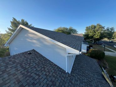 New Architectural Shingle Roof installed in Springfield IL