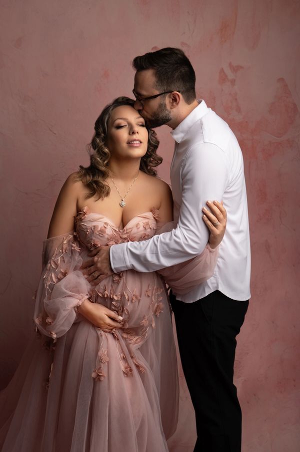 Professional makeup for photoshoot in Auburn, CA – radiant skin with soft contour and highlighted cheekbones