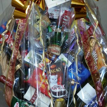 Gift Basket of Hungarian products