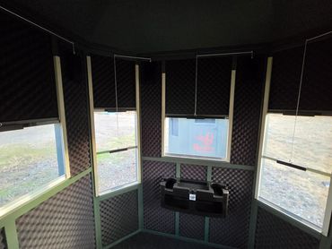 Optional insulation in 8 Point Hunting Blind
