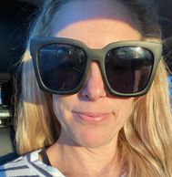 HI! I'm a 40 year (been rounding up for years...) old mom for whom it is completely impossible to k