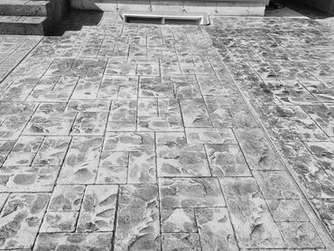 Stamped concrete patio with colored finish