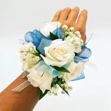 Rose corsage