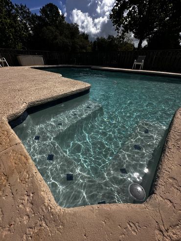 Crystal clear swimming pool after green-to-clean recovery in Citrus County, FL
