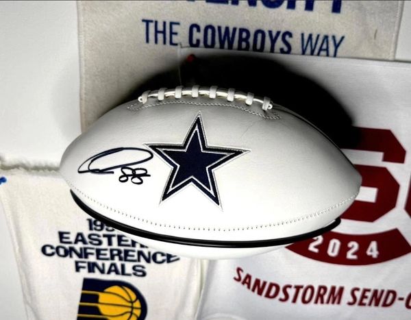 Rookie-signed CeeDee Lamb white panel football.
A centerpiece for any football collection.