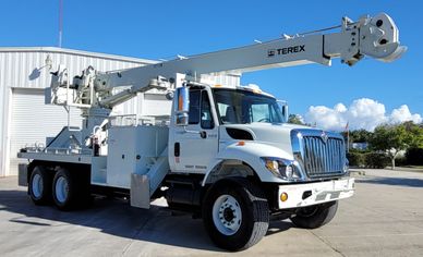 2010 Terex Crane Truck