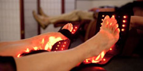 Infrared and Red Light Therapy offers pain relief and stem cells production to regenerate the nerves
