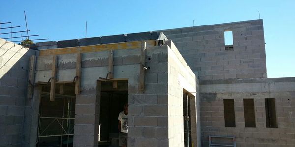 Construcción de vivienda unifamiliar.