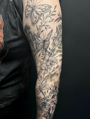 Floral sleeve