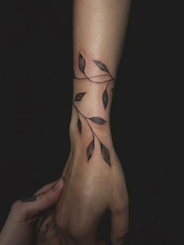 Fineline tattoo
