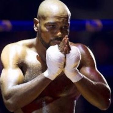 Master Washington during a Lethwei match