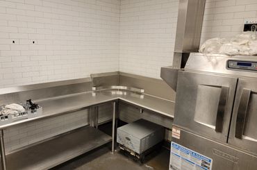 Table also had a welded undershelf! Now the racks can go through and be stacked underneath