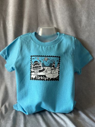 Blue T-shirt with Türkiye-themed graphic design.
