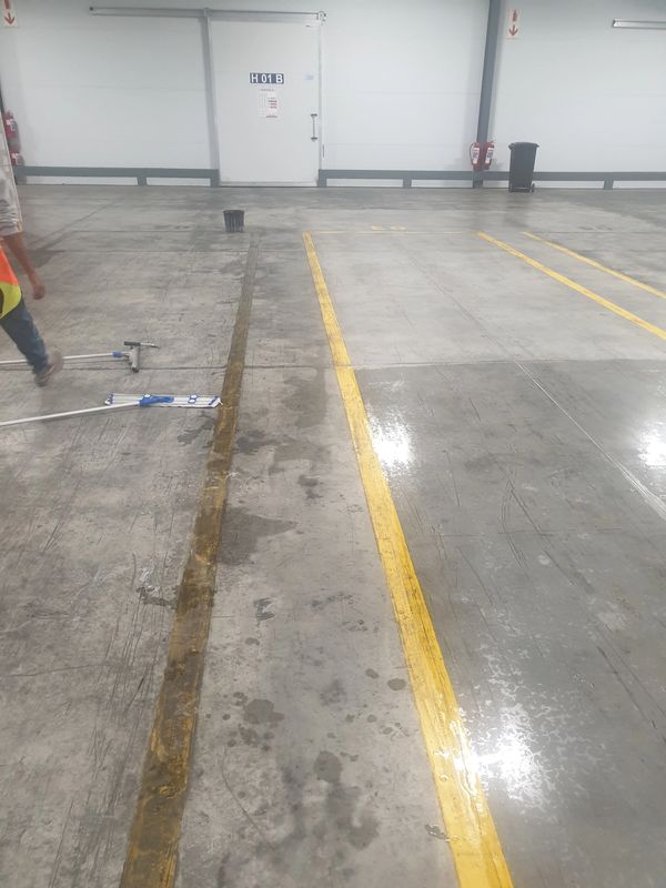 Removal of dirt and marks on floor