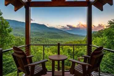 Smoky Mountain Cabin with deck and mountain views by Adler Peak Enterprises Construction