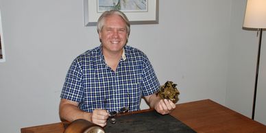 Cleaning and oiling a mantle clock