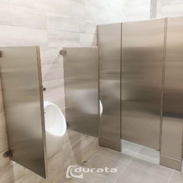 Cabinas de baño combinan durabilidad, elegancia y funcionalidad en un solo diseño