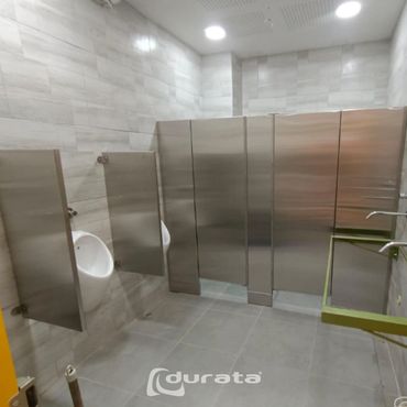 Nuestras cabinas de baño ideales para centros comerciales