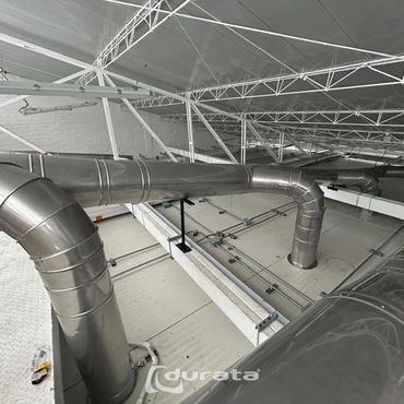 Maquinaria en acero inoxidable para entornos exigentes.