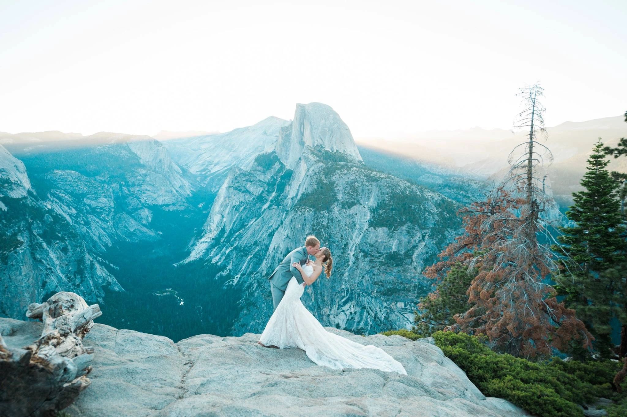 Yosemite Weddings and Elopements
Farm to Table Catering Wedding Cakes and Desserts
Glacier Point