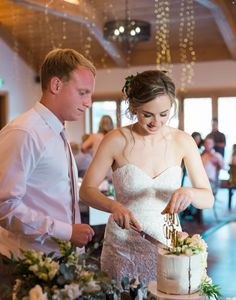 Yosemite Weddings Elopements
Farm to Table Catering Wedding Cakes Desserts Rush Creek Lodge