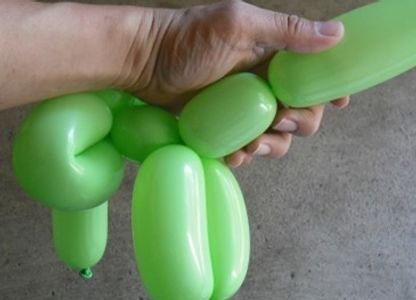 learn simple balloon animals with a long island balloon twister. party and event entertainment