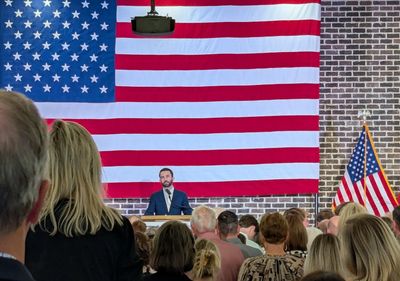 Houston Haines had his announcement party September 30th in Watkinsville. In attendance were Trey Rh