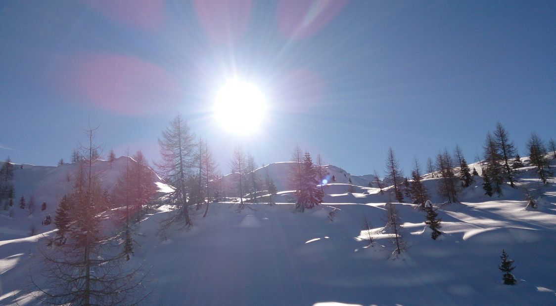 基於「己所不欲,勿施於人」的道理,Lemuer 用最誠懇的心,致力於為您提供最優良的產品與服務,就像鹽的兩種特殊功能,自然調味和天然保存,而造福人類。