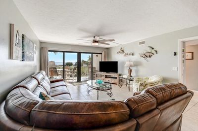 Fun In Cocoa Beach Oceanfront Vacation Rentals 248-770-3978