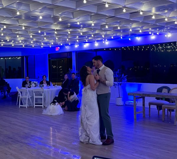 Romantic uplighting