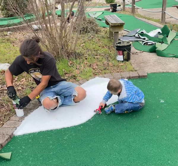 mini golf, golf ball, putter