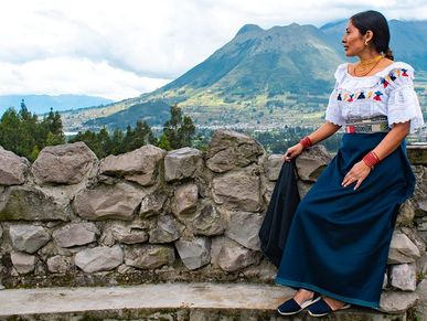 Otavalo cuktural full day with Ecosportour shopping at the indigenous market