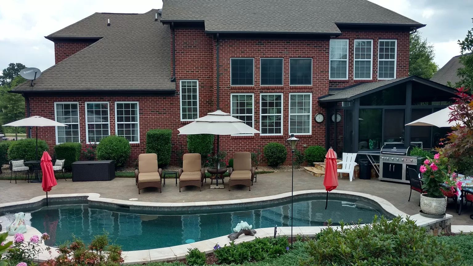 Custom Window installation in Wildwood Missouri. Custom deck installation and sunroom installation.