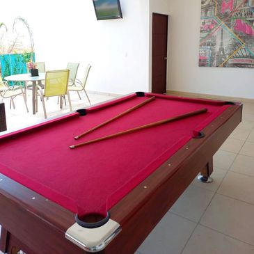 Renta una casa en Tequesquitengo junto al lago con alberca, ideal para disfrutar de un fin de semana