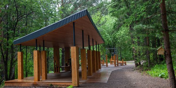 Deck Contractor
A Yoder Framing & Comstruction Middlefield Ohio
Amish Deck Contractor