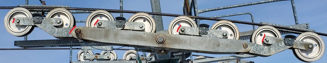 Example of newer CTEC sheave assembly with potential impact zones with partial derailment