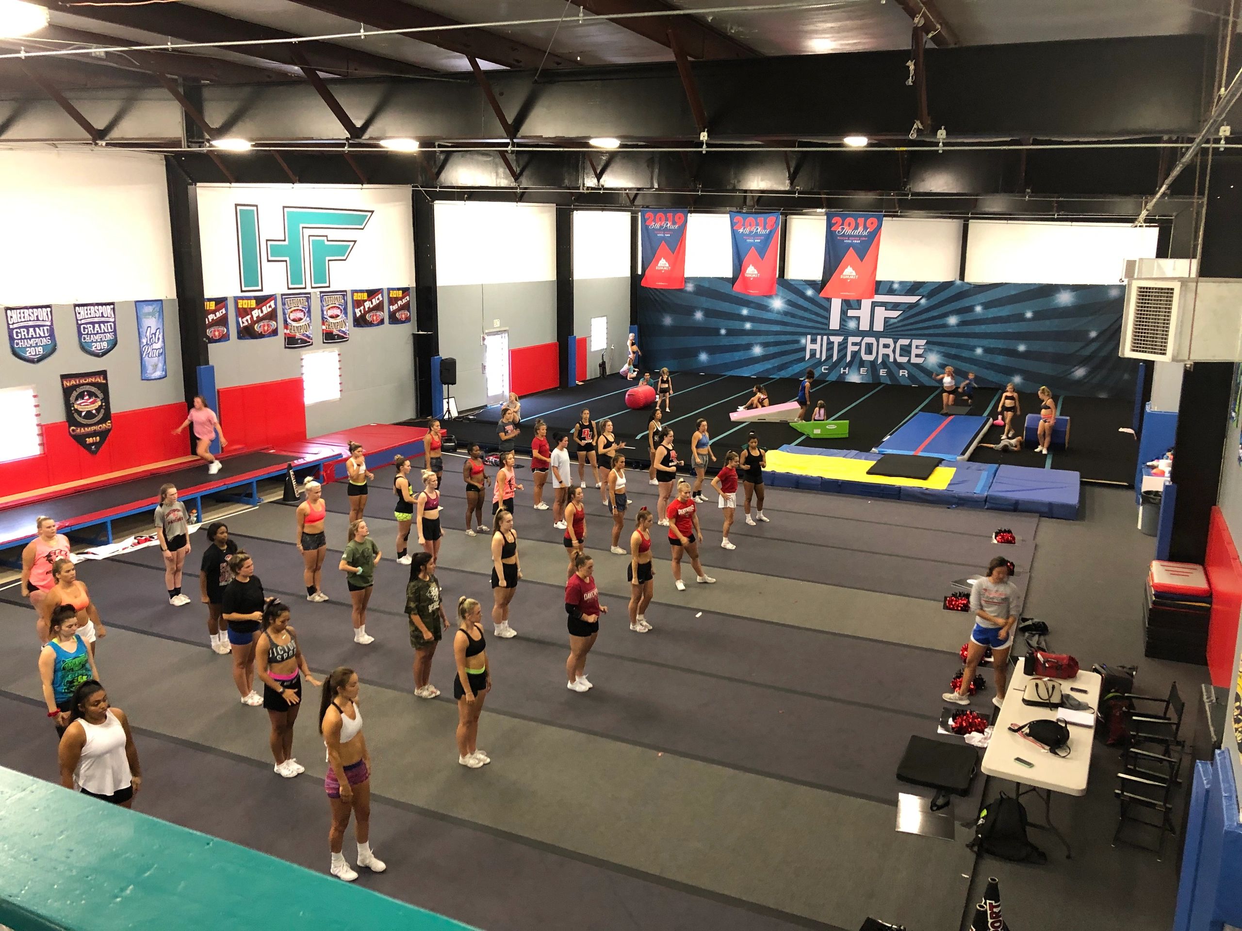 Cheerleading in Grand Rapids Hit Force All Star Cheerleading