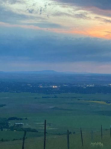 Full service pack and load, professional moving services and transportation local and long distance.