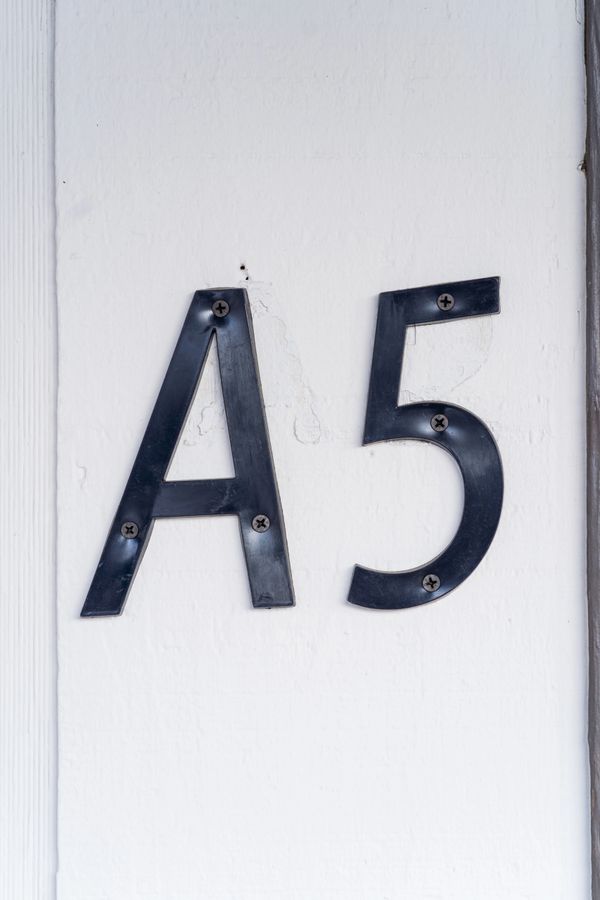 "A5" sign