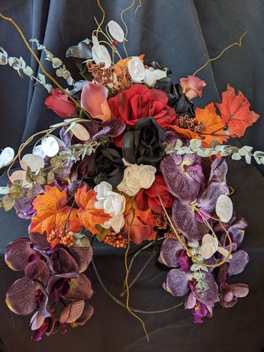 Fall colors in a Crescent shape. Great design to show off the mid section of a beautiful gowv.