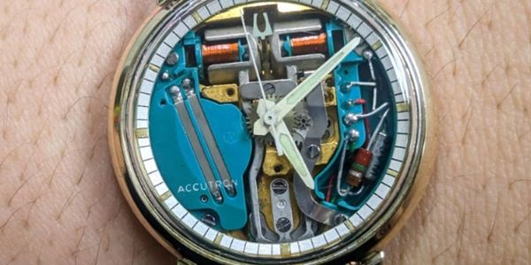 Accutron spaceview, needs 387s battery