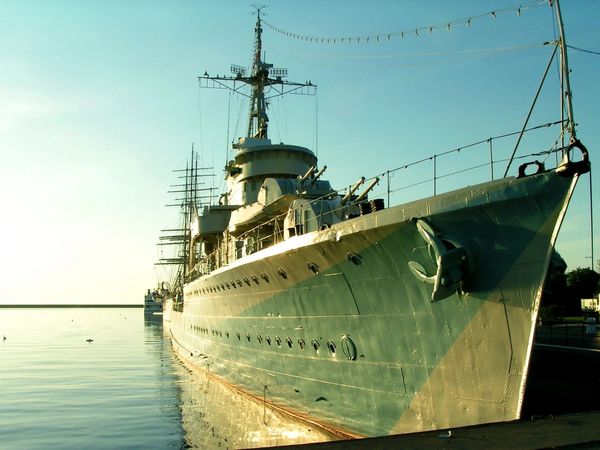 Mammoth shipping services